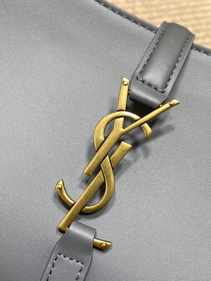 Y51 hobo bags